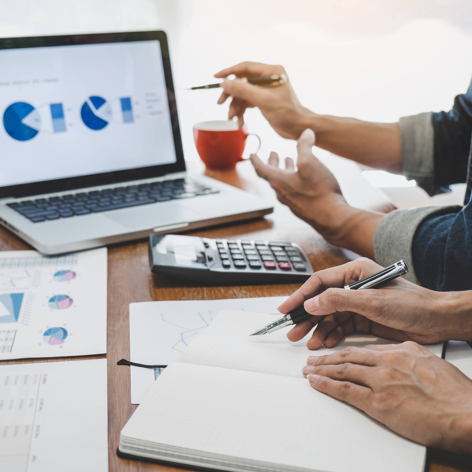 How to Use AI Tools for Smarter SEO